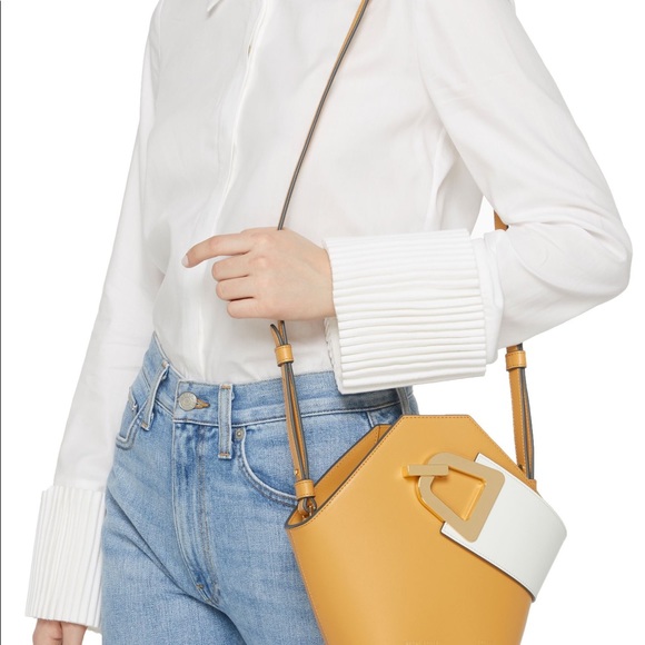 Danse Lente Johnny Bucket Bag(Carmel/White) - Picture 6 of 8